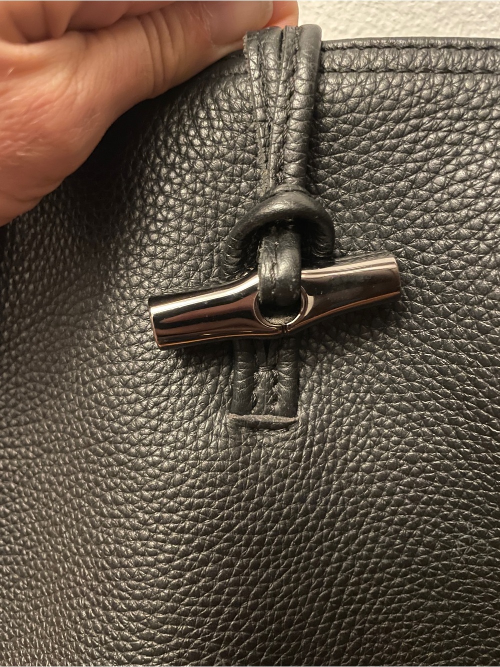 Longchamp Roseau Large Leather Tote black Pebbled leather toggle closure - Picture 4 of 15